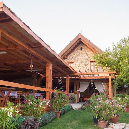 Juhfark Fogado Es Borhaz Bed & Breakfast Balatoncsicso Eksteriør bilde